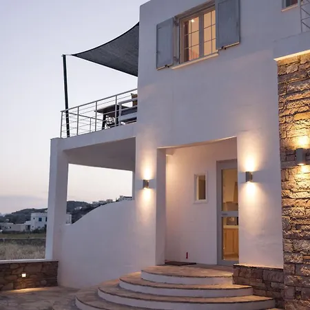 Olive Tree Homes * 이오스 코라